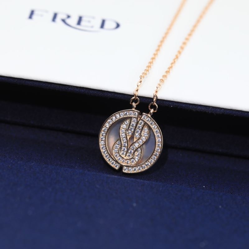 Unclassified Brand Necklaces